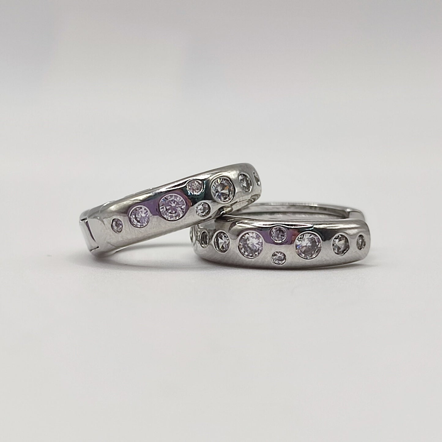 PENDIENTE BLING WHITE